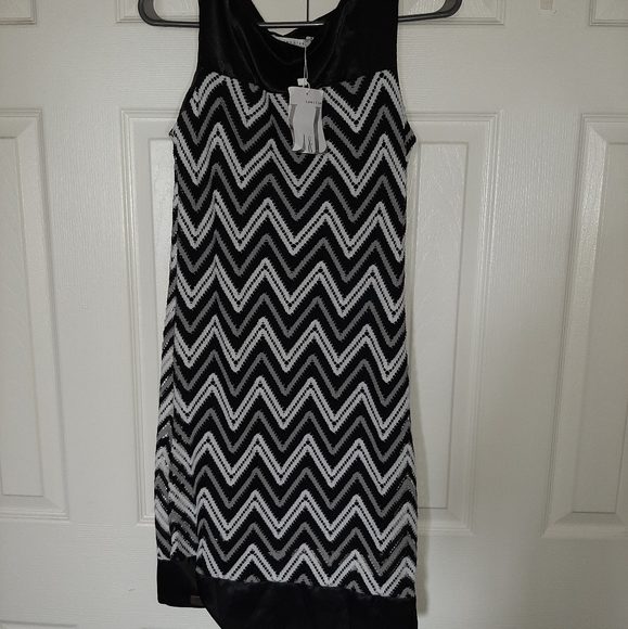 Nwt dress from poland no stretch at all - Picture 1 of 3